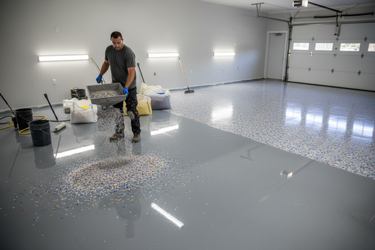 How Bulk Epoxy Flakes Help Contractors Improve Profit Margins